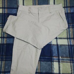Gloria Vanderbilt Missy Capri's Size 8